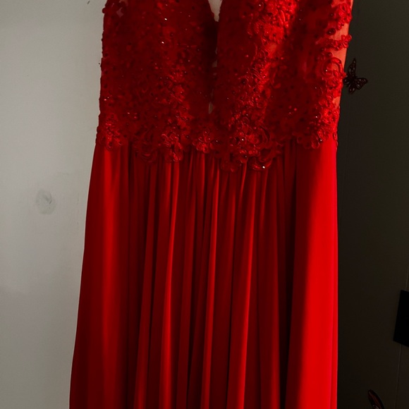 Red Homecoming Dress (Sherri Hill) - Picture 4 of 7